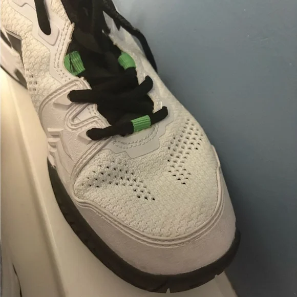 Vibram White and Black Athletic Shoes - Picture 4 of 7